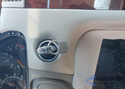 1998 Mercedes-Benz E 320 z USA, uszkodzony, nr VIN WDBJF65FXWA584430